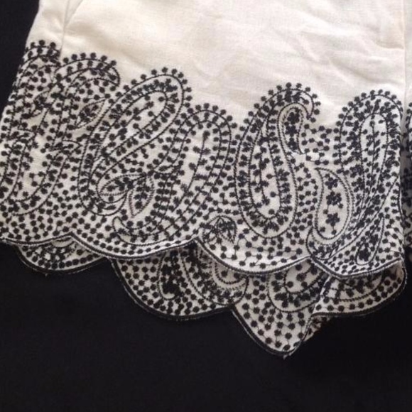 π²SALEπ²πHPπMichael Kors Ladies Linen White/Black Shorts - Picture 4 of 5